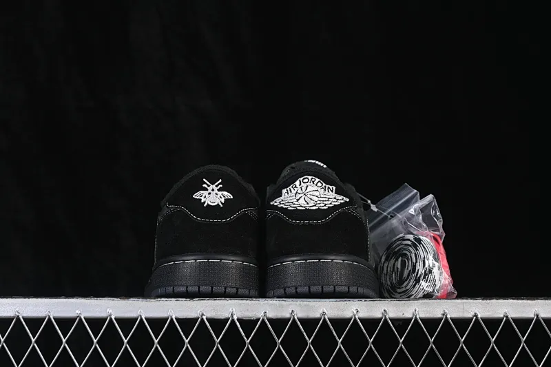 All categories Air Jordan Jordan series basketball shoes Air Jordan 1 Low ZG version Travis Scott x Air Jordan 1 Low OG AJ1 Joe 1 undercut low top full head layer DM7866-001